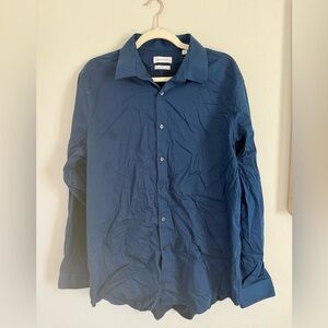 Calvin Klein Men’s Steel+ Slim Fit Herringbone Shirt - Dark Blue Size XL